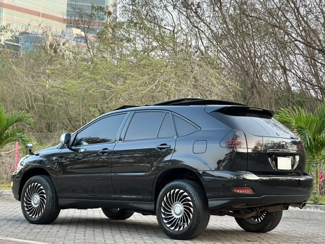 Toyota Harrier 240G thumbnail 9